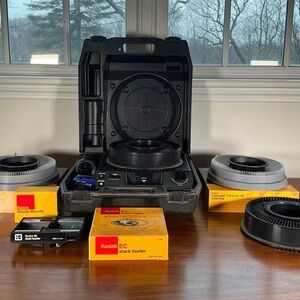 Kodak Carousel 5200 Projector & Accessories